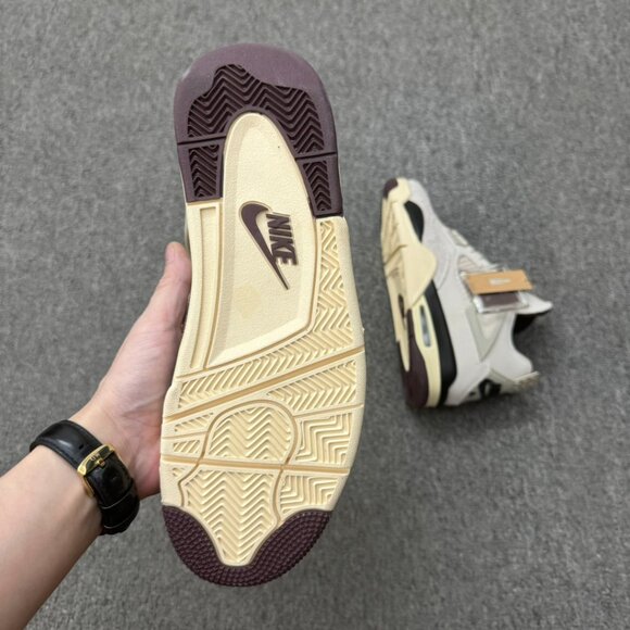 A Ma Maniere x Air Jordan 4 RetroViolet Ore